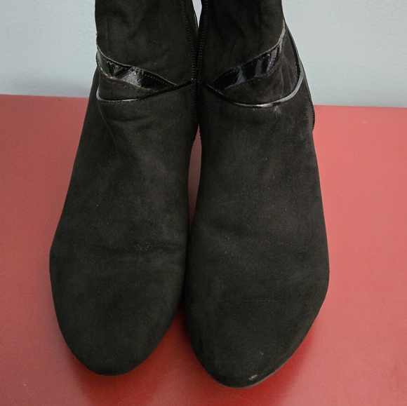 Karen Scott Mailaa Wide Calf Faux Suede Leather Heeled Zip Up Boots 6.5 - Picture 6 of 13